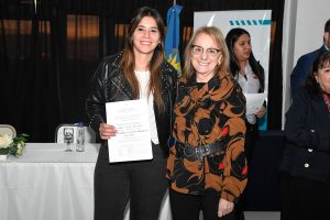Alicia entregó notebooks a distintos establecimientos de Río Gallegos