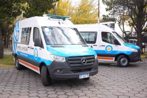 Alicia entregó dos nuevas ambulancias para fortalecer el sistema de salud