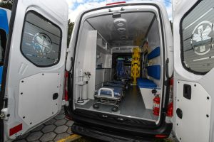 Alicia entregó dos nuevas ambulancias para fortalecer el sistema de salud