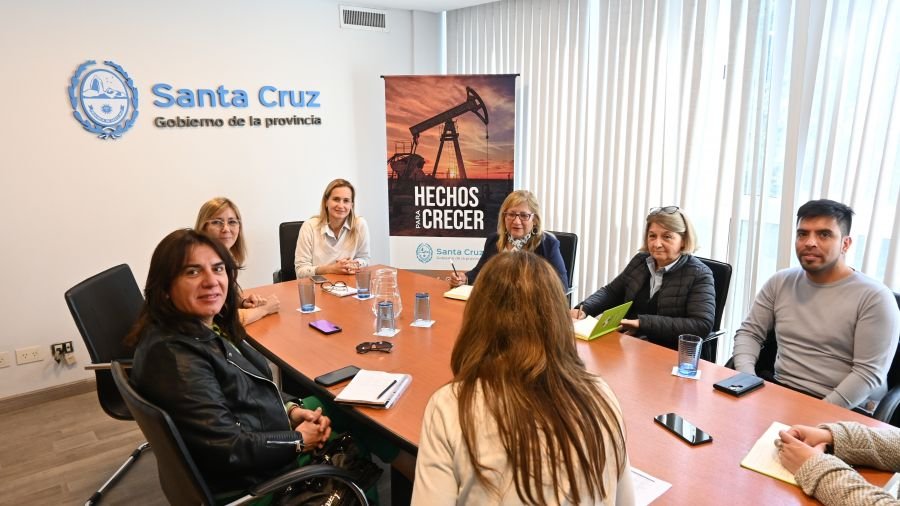Autoridades recibieron a representantes de Desarrollo Social y Salud de Las Heras
