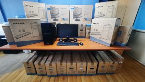 Servicios Públicos incorpora nuevo equipamiento informático en distritos de Santa Cruz