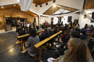 “Glaciares en Concierto 2023”: Las Orquestas Salesiana de Puerto Natales y Juvenil El Calafate cerraron la primera jornada