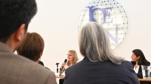 Alicia disertó sobre el desarrollo productivo de Santa Cruz en el Instituto de Servicio Extranjero de la Nación