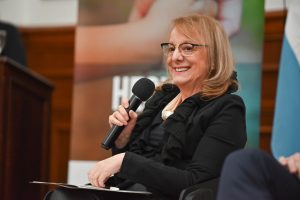 Alicia presentó Billetera Santa Cruz, la aplicación para hacer compras que apunta a reactivar el comercio