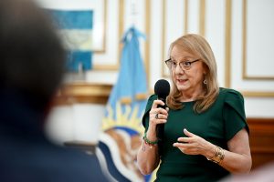 Alicia: “Sigamos caminando y construyendo todos los días para una mejor calidad”