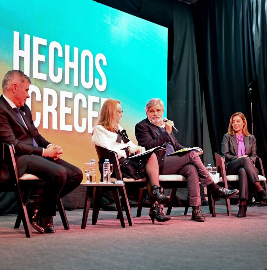 Filmus: “Santa Cruz nos ayuda a tener una perspectiva distinta para el trabajo”