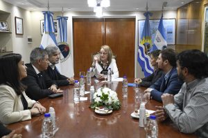 Alicia firmó convenios para fortalecer el desarrollo energético de Santa Cruz