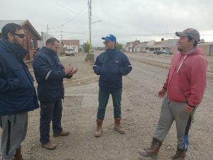 Planifican la extensión de la red cloacal para el barrio Malvinas de Las Heras