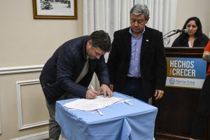 El Gobierno firmó actas para el inicio de la construcción del nuevo acueducto de Río Gallegos