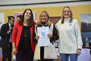 Lago Posadas: Alicia entregó fortalecimientos a emprendimientos locales e inauguró importantes obras