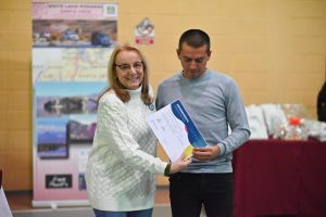Lago Posadas: Alicia entregó fortalecimientos a emprendimientos locales e inauguró importantes obras