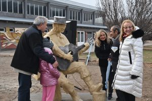 Alicia finalizó su visita a Lago Posadas con recorrido de obras y un reconocimiento a su trayectoria*