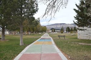 Alicia finalizó su visita a Lago Posadas con recorrido de obras y un reconocimiento a su trayectoria*