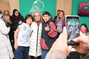 Alicia finalizó su visita a Lago Posadas con recorrido de obras y un reconocimiento a su trayectoria*