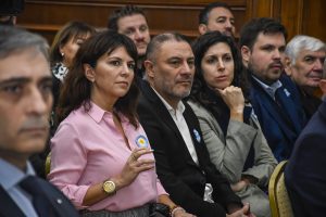Hecho histórico: Alicia firmó acuerdo para comenzar la exploración de la formación Palermo Aike en Santa Cruz
