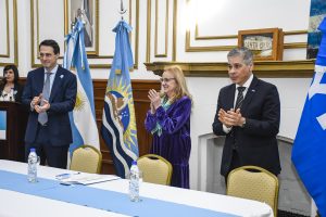 Hecho histórico: Alicia firmó acuerdo para comenzar la exploración de la formación Palermo Aike en Santa Cruz