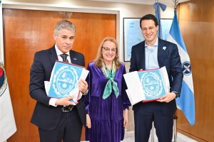 Alicia: “La política pública la escriben los gobiernos que apuestan al desarrollo”