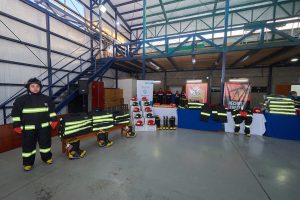 Inversión en seguridad: Alicia entregó equipamiento estructural para sofocar incendios por más de 39 millones de pesos