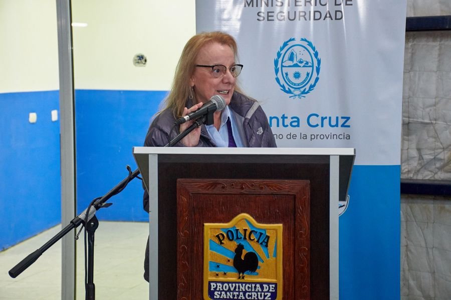 Alicia: “Con esta dotación a nuestro cuerpo de bomberos hemos dado un paso muy importante”