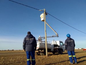 Río Gallegos: Servicios Públicos inició las labores para iluminar los accesos a barrios desde la Ruta 3