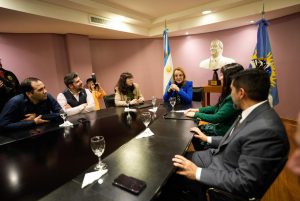 Alicia avanza en gestiones para financiar conexiones de gas intra-domiciliarias en las localidades de Santa Cruz