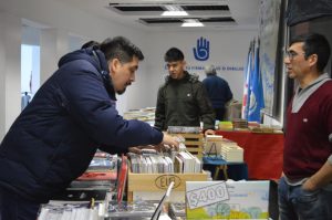 Editoriales y libreros dicen "presente" en la 29° Feria Provincial del Libro