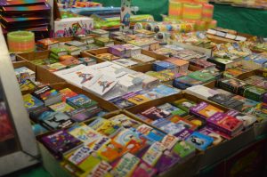 Editoriales y libreros dicen "presente" en la 29° Feria Provincial del Libro