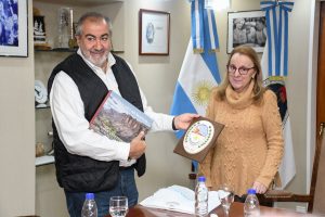 Daer: “El convenio que firmamos con Alicia es un beneficio de superación para los trabajadores de la salud”