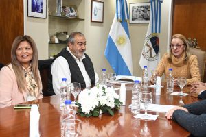 Daer: “El convenio que firmamos con Alicia es un beneficio de superación para los trabajadores de la salud”
