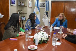 Alicia recibió a autoridades del Ministerio de las Mujeres, Género y Diversidad de la Nación en Casa de Gobierno