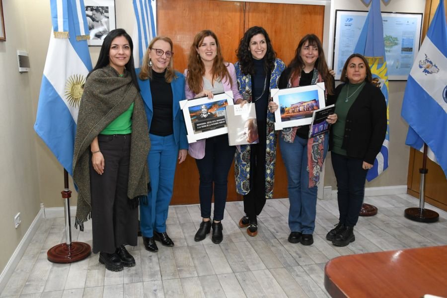 Alicia recibió a autoridades del Ministerio de las Mujeres, Género y Diversidad de la Nación en Casa de Gobierno