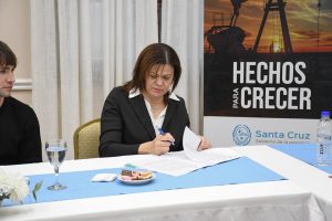 Alicia firmó un convenio para la obra edilicia destinada a la primera infancia