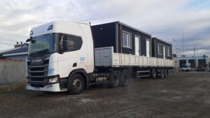 Servicios Públicos instala nuevos módulos para oficinas en la planta de ósmosis de Puerto Deseado