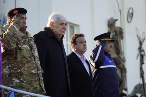 El pueblo de Santa Cruz conmemoró el 207° Aniversario de la Declaración de la Independencia en Piedra Buena