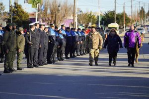 El pueblo de Santa Cruz conmemoró el 207° Aniversario de la Declaración de la Independencia en Piedra Buena