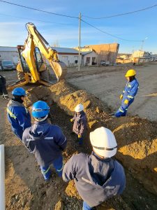 Servicios Públicos avanza con la ampliación de redes de cloaca en Piedra Buena