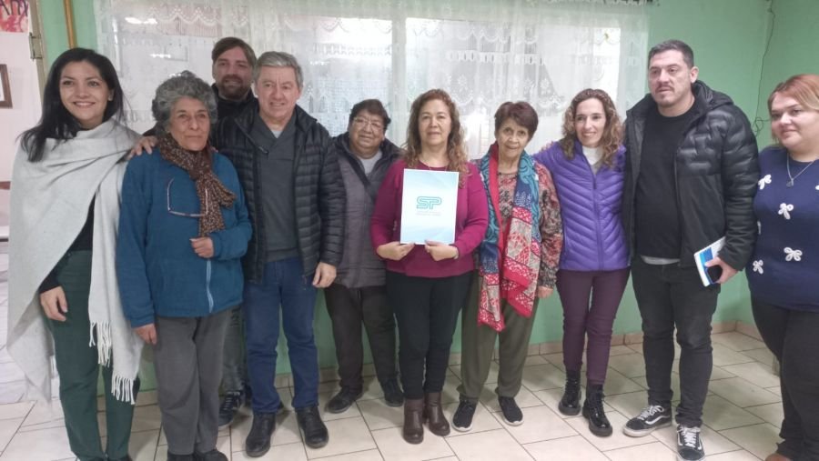 Servicios Públicos firmó un convenio para un hogar de ancianos