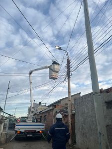 Se trabaja en el alumbrado del Barrio 499 para garantizar la seguridad