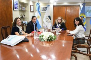Alicia recibió en audiencia a las autoridades de Newmont