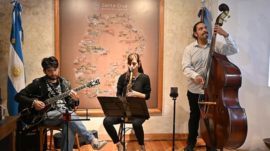 Soto: "Damos a conocer la variada cultura y gastronomía santacruceña en cada evento”