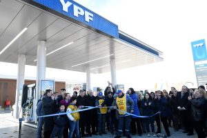 Alicia inauguró la primera Estación de Servicio del Futuro en Santa Cruz