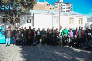 El Gobierno entregó unidades móviles a CIC de Río Gallegos y anunció aumento en la Tarjeta Social