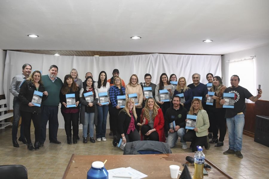 Alicia entregó el histórico Convenio Colectivo de Trabajo de Salud