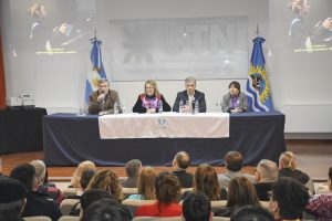 Alicia: “Santa Cruz apuesta al presente y al futuro con la educación y la energía"