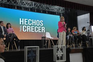 Hechos Para Crecer: Alicia presentó el resumen de sus ocho años de gestión