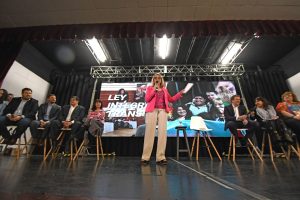 Alicia: “A la provincia de Santa Cruz hay que pensarla en su desarrollo”