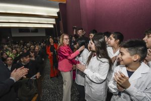 Velázquez: “Este gobierno está marcado con valores de fuerte solidaridad y humanidad”