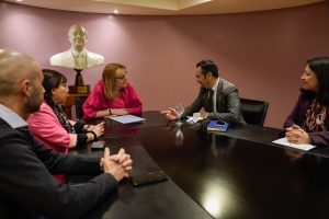 Fortalecimiento de los vínculos internacionales: Alicia recibió al embajador de Francia en la Casa de Santa Cruz