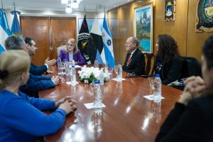 Alicia se reunió con integrantes del Rotary Club en Casa de Gobierno