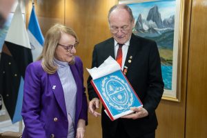 Alicia se reunió con integrantes del Rotary Club en Casa de Gobierno